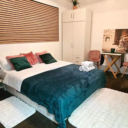 Apartment Tantra 5 King Filipescu Bukarest